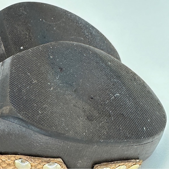 JIMMY CHOO Leather Snake Embossed Tan and Brown Wood High Heels. Size 38 US 8 - Picture 14 of 15